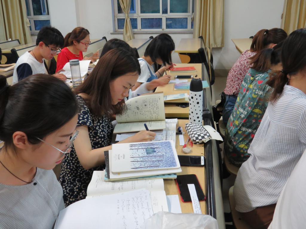 免费成人影片
开展“财大学子好习惯”之课堂笔记评选活动2.jpg