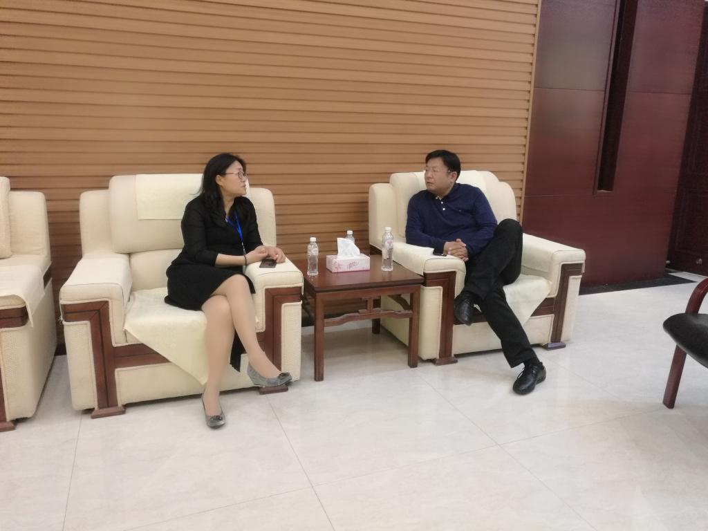 免费成人影片
教授及研究生受邀参加中国区域金融第八届年会4.jpg