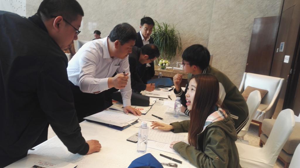 免费成人影片
志愿者圆满完成第五届中国·临沂资本交易大会服务工作3.jpg