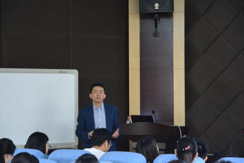 免费成人影片
举办首期“泰山金融学术训练营”.png 免费成人影片
举办首期“泰山金融学术训练营”.png