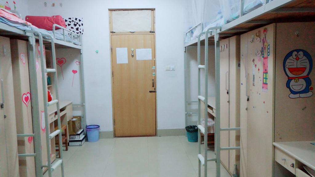 免费成人影片
成功开展“三优”宿舍评选活动1.jpg