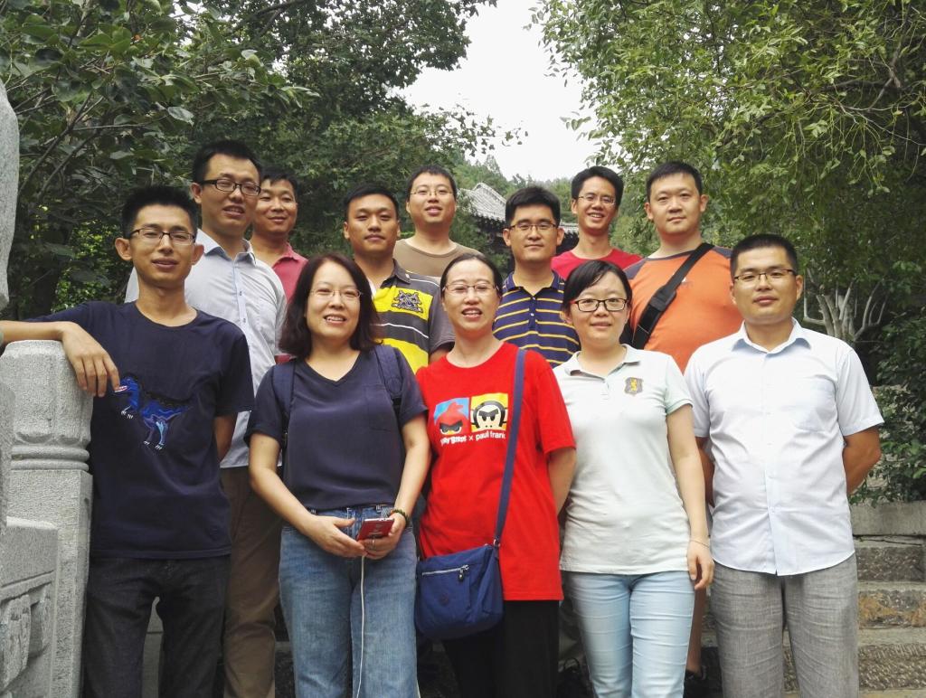 免费成人影片
开展青年教师“强健体魄、愉悦身心、增进友谊”登山活动1.jpg