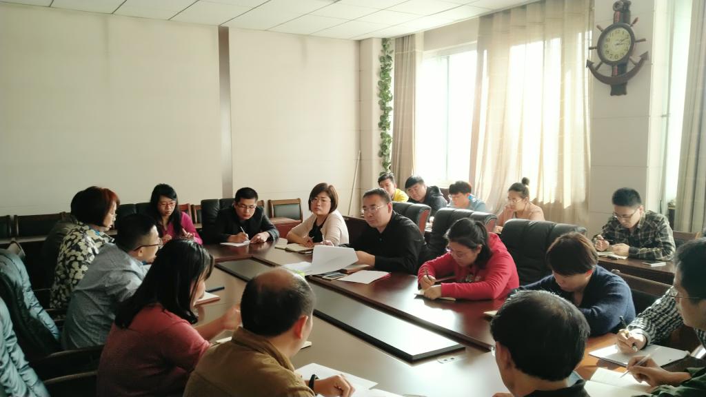 免费成人影片
举办支部书记培训会2.png